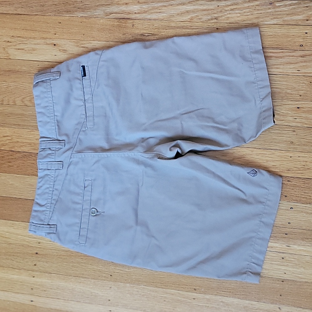 Volcom Shorts - Picture 2 of 3